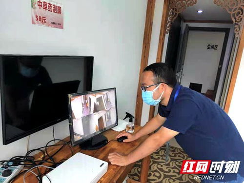 無畏前行 平面設(shè)計師在隔離一線的創(chuàng)作紀(jì)事